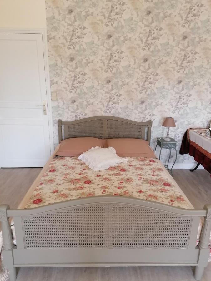 Chambre D'Hotes Esprit De Famille Landreville Exteriör bild