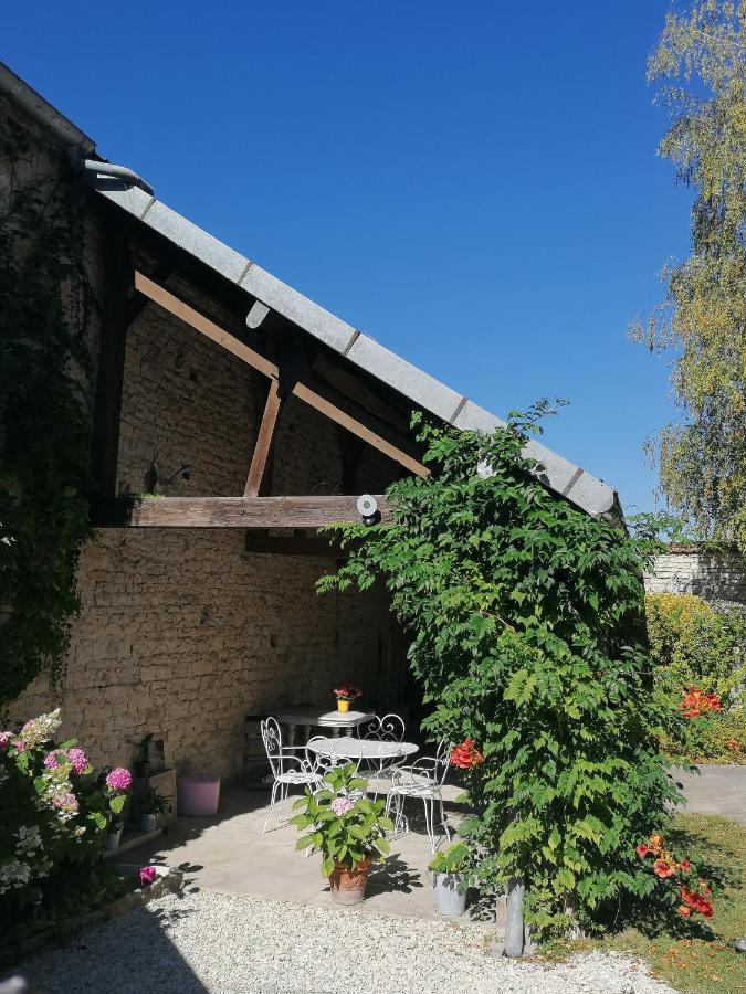 Chambre D'Hotes Esprit De Famille Landreville Exteriör bild