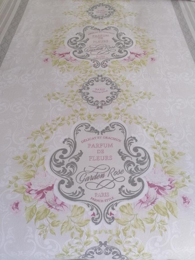 Chambre D'Hotes Esprit De Famille Landreville Exteriör bild